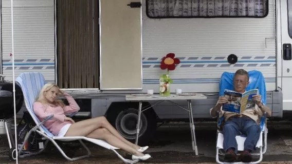 ⁣The Bored Camping Bitch ※ Welly, Scott ※ Oldje 