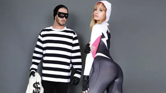 ⁣Superhero ※ Daisy Stone, Lucas Frost ※ Te*** Curves 