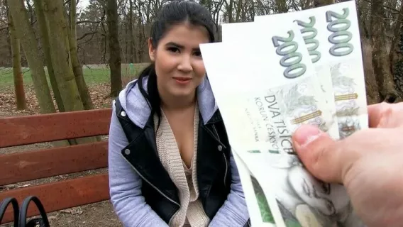 ⁣Innocent Student Makes Amateur Porn ※ Lady Dee ※ Public Pickups 