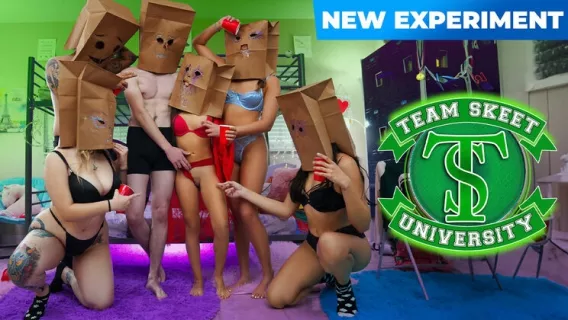 ⁣Concept: TeamSkeet University #2 ※ Selina Bentz, Kira Handcock, Freya Von Doom ※ Team Skeet Labs 