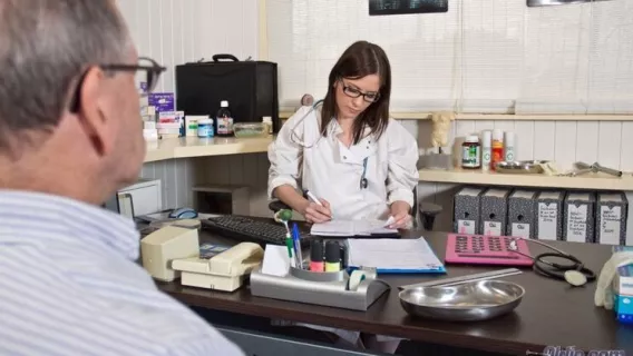 Shut Up, Mister Bate! ※ Kent, Jessica Rox ※ Oldje 