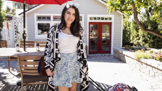 ⁣Welcome To America ※ Valentina Nappi ※ Property Sex 