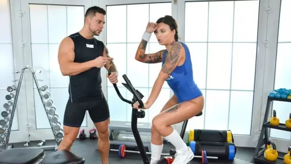 ⁣Horny Gym Student Lusts After Stud ※ Angelo Godshack, Adel Asanty ※ Fitness Rooms 