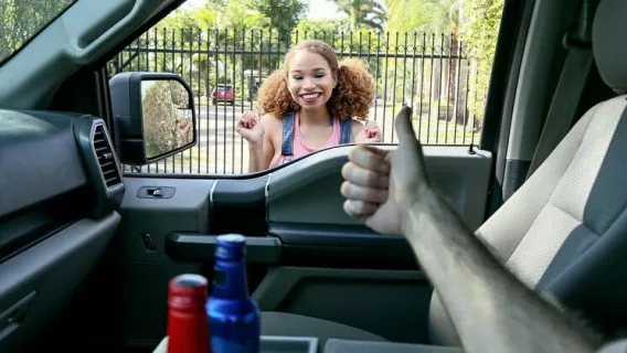 ⁣Redneck Hot Tub ※ Brick Danger, Cecilia Lion ※ Stranded Teens 