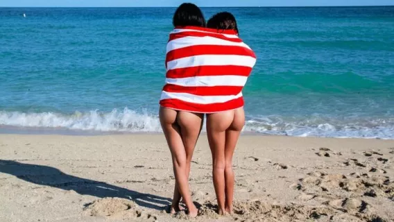 Between The Stripes ※ Janice Griffith, Lexy Villa ※ Crazy College GFs 