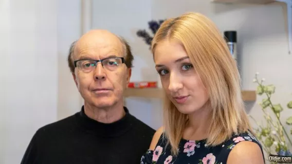 ⁣A Sexy Encounter ※ Sofi Otis, Marcello ※ Oldje 