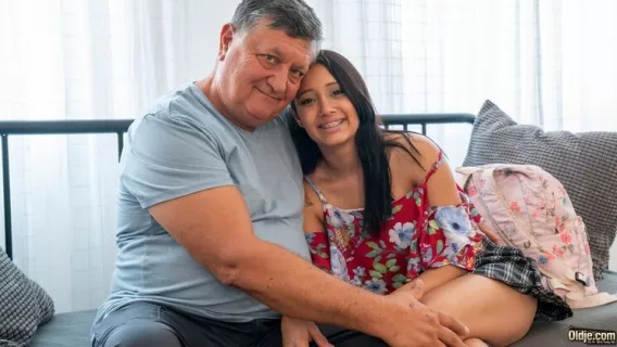 ⁣Scamming The Landlord ※ Eddie Montana, Lia Ponce ※ Oldje 