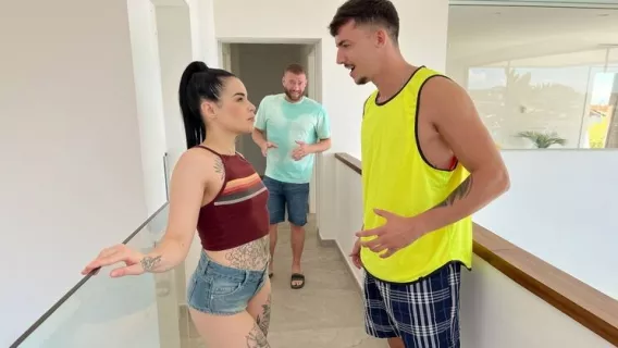 ⁣Roommate Swoops In On Girlfriend ※ Saba Lapiedra, Xander Corvus ※ Sneaky Sex 