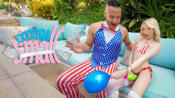 ⁣Patriotic Pussy Pounding ※ Cecelia Taylor, Danny Mountain ※ Exxxtra Small 