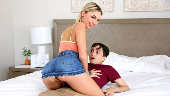 ⁣Dont Be Suspicious - S7:E6 ※ Chloe Temple ※ Princess Cum 