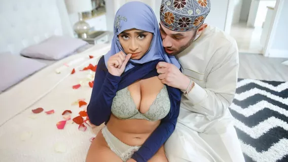Ch*** Hijab Hips ※ Damon Dice, Violet Myers ※ Te*** Curves
