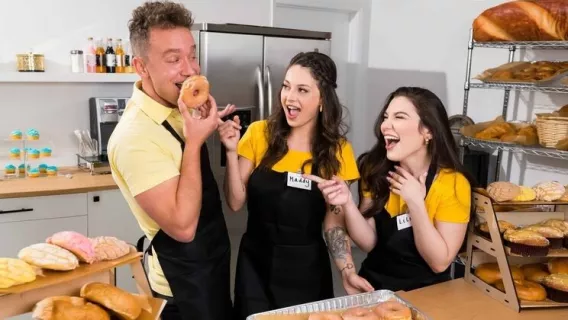 ⁣Biz Up Front, Party In The Back ※ Maddy May, Van Wylde, Lily Lou ※ Brazzers 