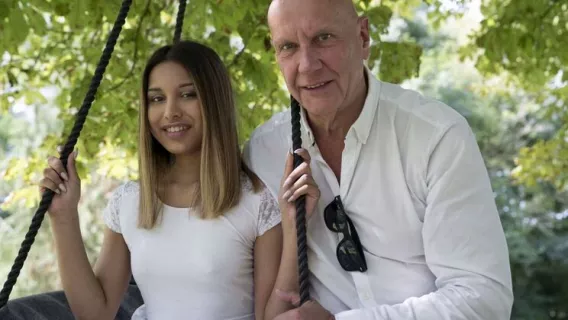 ⁣Young Pussy On A Swing ※ Hugo, Roxy Lips ※ Oldje 