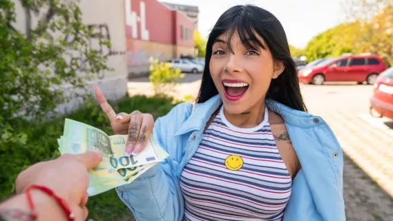 ⁣Cute Colombian Outdoor Sex ※ Athenea Rose ※ Public Agent 