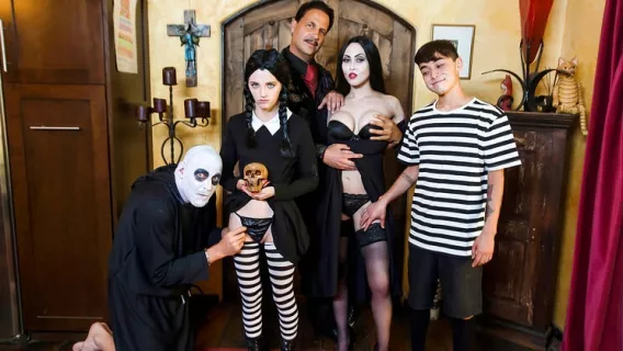 ⁣Addams Family Orgy ※ Audrey Noir, Dick Chibbles, Eric John ※ MYLF 