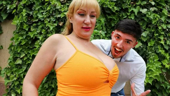 ⁣Toy Boy Hunting Spanish MILF ※ Yeri Blue, Victoria Cruz ※ Grandmams 