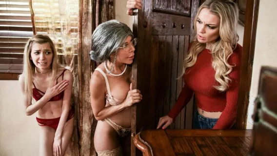 Mrs. Doubtfucker: A Mrs. Doubtfire Parody ※ Marykate Moss, Alexis Fawx ※ Mommys Girl 