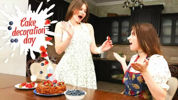 ⁣Cake Decorating Day ※ Jane White, Janyk Brones ※ Club Sweethearts 