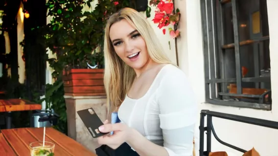 ⁣The Housekeeper’s New Life ※ John Bishop, Lacey Amour ※ Daddy Pounds 