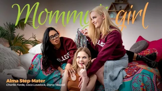 ⁣Alma Step-Mater ※ Charlie Forde, Coco Lovelock, Dana Vespoli ※ Girlsway 