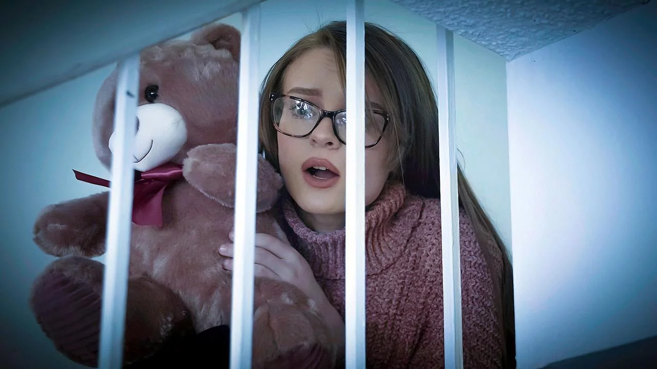 ⁣Foster Daughter Learns Not To Keep Secrets 