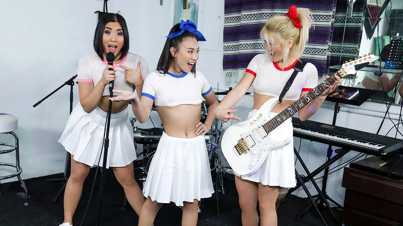 ⁣Talented Korean Cuties 