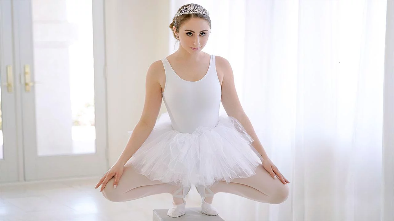 Stretchy Lil Dancer 