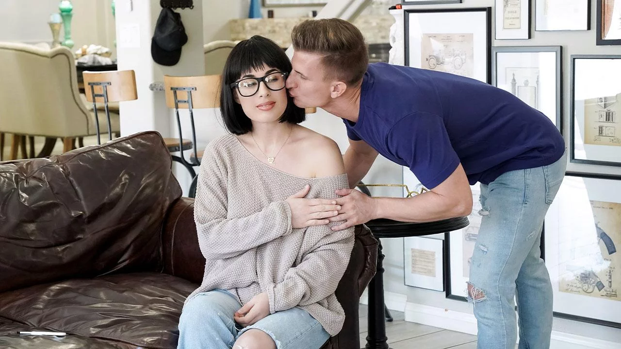 ⁣Stepmoms Creampie Caper 