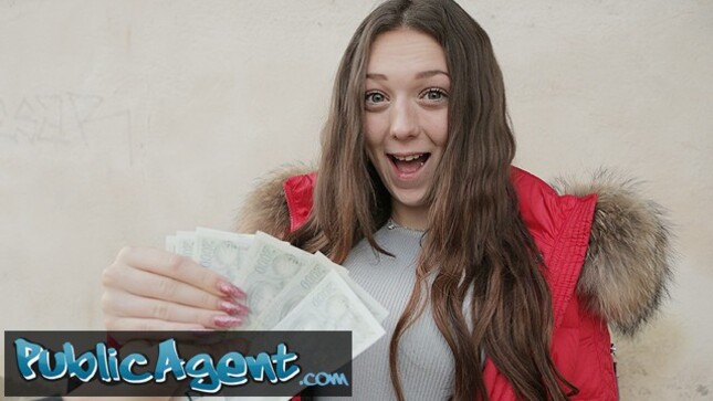 Czech Te*** Isabela de Laa Fucked Quickly Before Meeting Boyfriend 