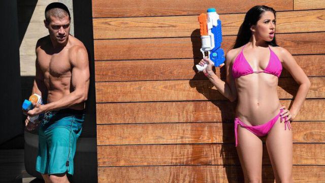 ⁣Squirt Gun Fun 