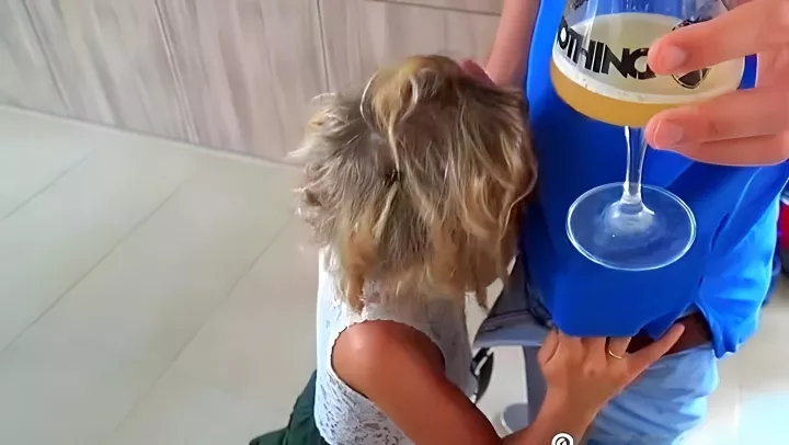 Blonde group blowjob and home fucking 
