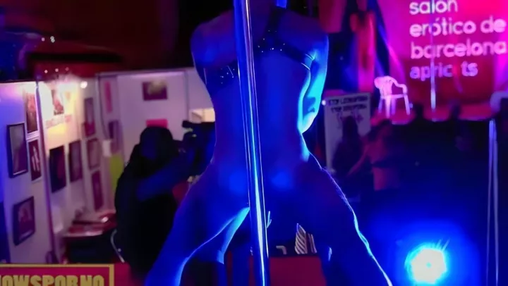 Two faggots fuck in public on stage 