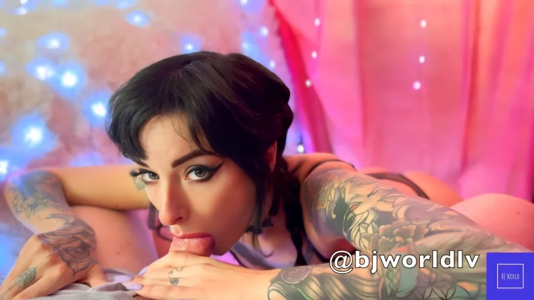 ⁣Lysagna DelRay Smoking Hot Blowjob 