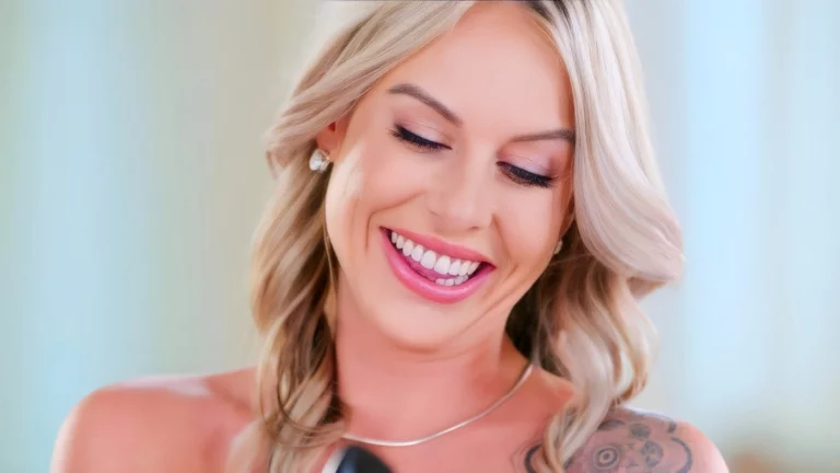 ⁣Summer Vixen And Oliver Flynns Bedroom Antics 