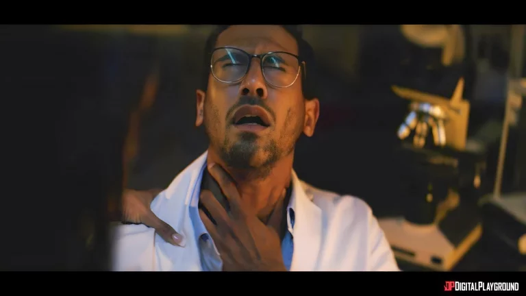 ⁣Horny Doctor Alex Jones Gets Seduced By Project X 