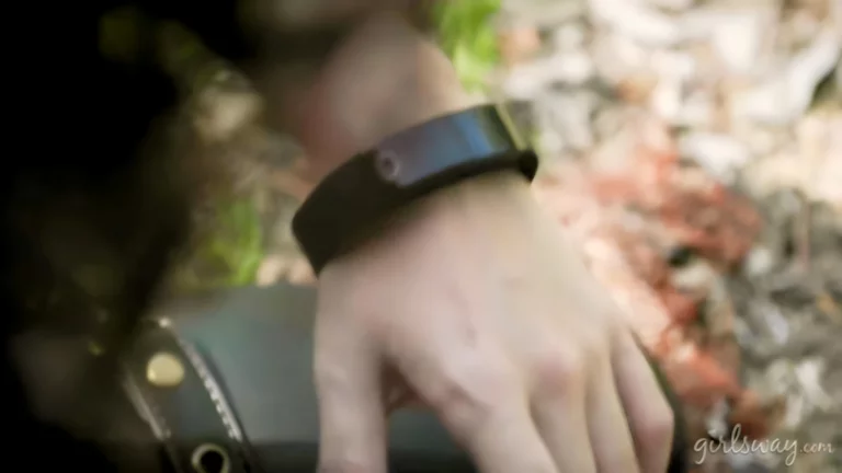 ⁣Cherie DeVille Has A Foursome With Kenna James April ONeil And Abigail Mac At The Office 