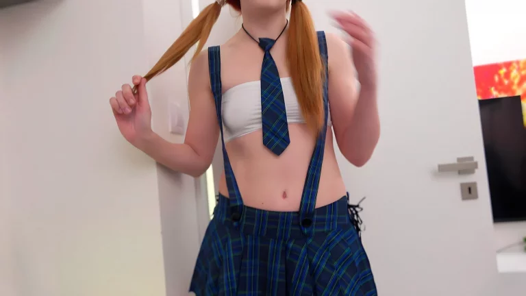 ⁣Pigtailed Redhead Kaira Love Has A Threesome With Grandpa And A Hot Mature Lady 