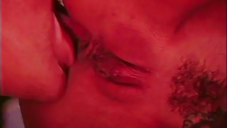 Busty Anna Malle Likes Threesome 