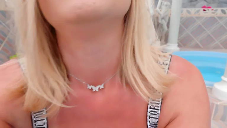 Pool Fucking With Hot Blonde Girl 