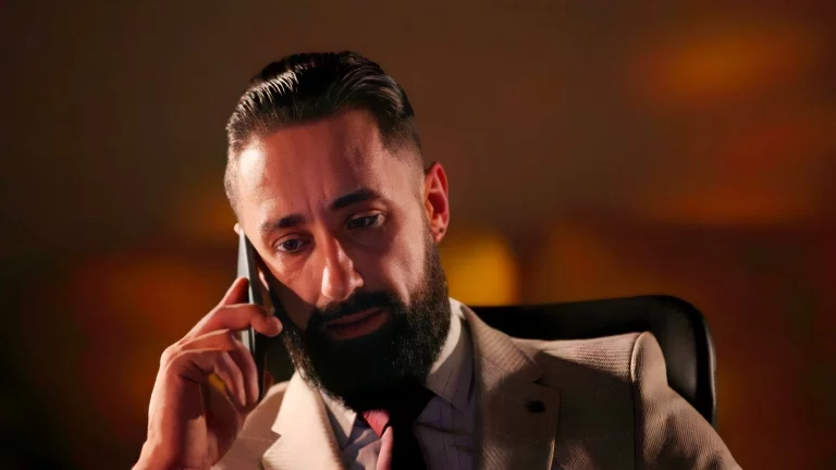 ⁣Brunette Babe Wants Hard Cock Inside Her Wet Pussy 