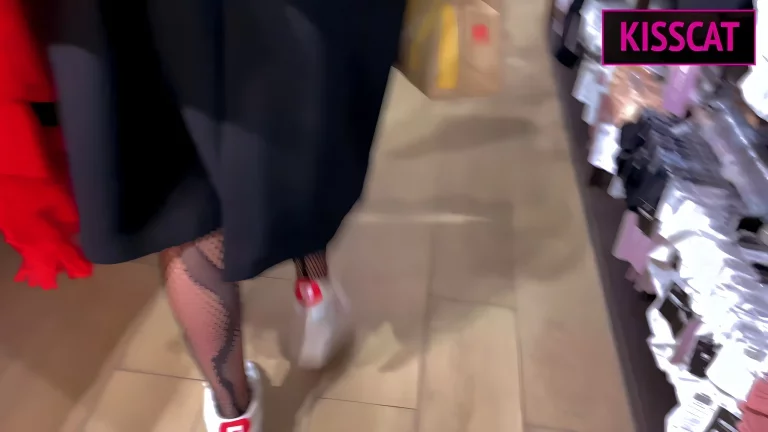 ⁣Blowjob For A Burger 
