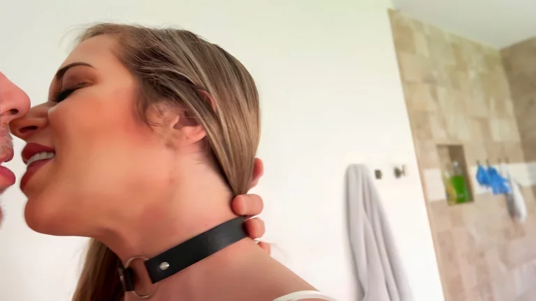 ⁣Rory Knox Whimpers Through Intense Cunt Fucking 