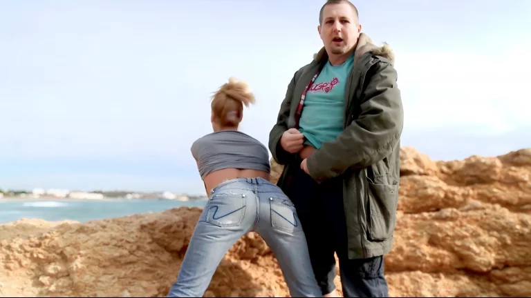 ⁣Sexy Blonde MILF Gets Fucked By The Ocean 