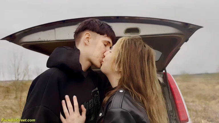 ⁣Fuck On Street: Era Koin 