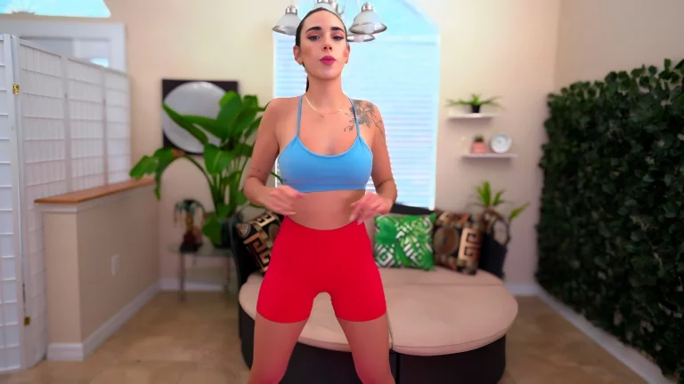 ⁣Fit Latina Gaby Ortega Strips For Yoga And Vibrator 