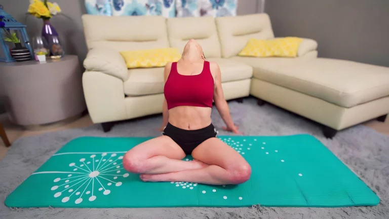 ⁣Busty MILF Coralyn Jewel Naked Yoga And Fingering 