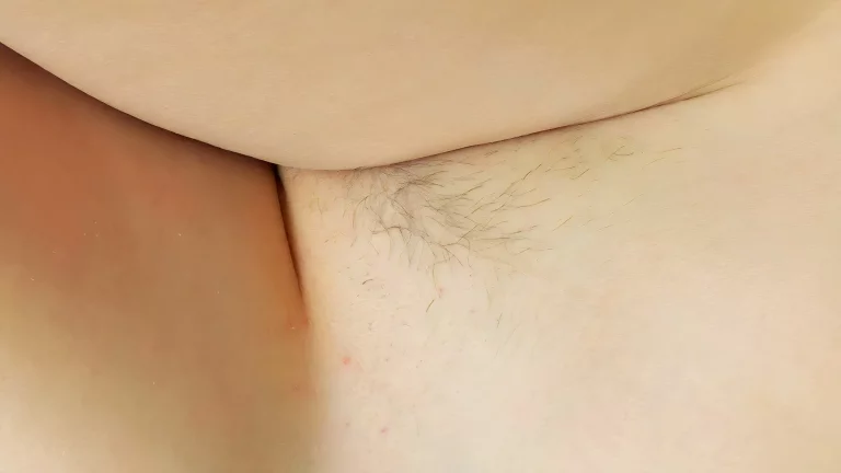 ⁣Vika Loves The Touch 