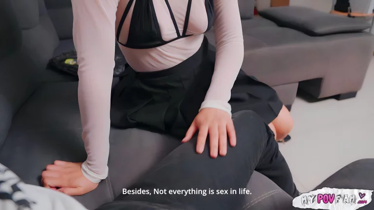 ⁣Stepsister Gets Caught Sneaking Home After Party 
